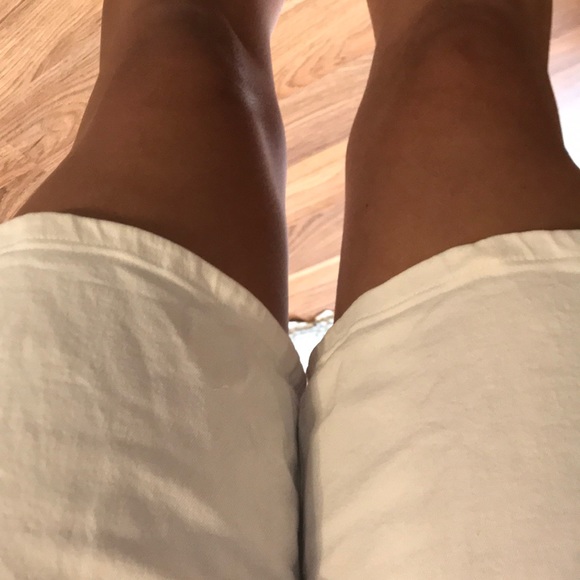 4/$20 - French Dressing Jeanswear Vintage White Denim Highwaisted Shorts - Picture 5 of 6